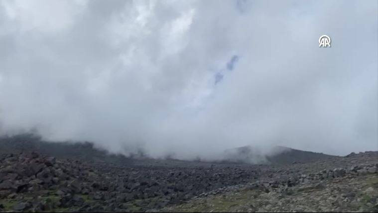 Ağrı Dağı’nda donarak ölen dağcıların cenazeleri indiriliyor - Resim: 19